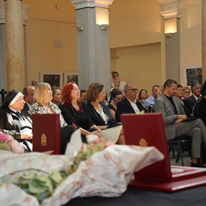  Časna sestra Lina Slavica Plukavec, rizničarka Riznice Zagrebačke katedrale, laureatkinja Nagrade „Vicko Andrić“